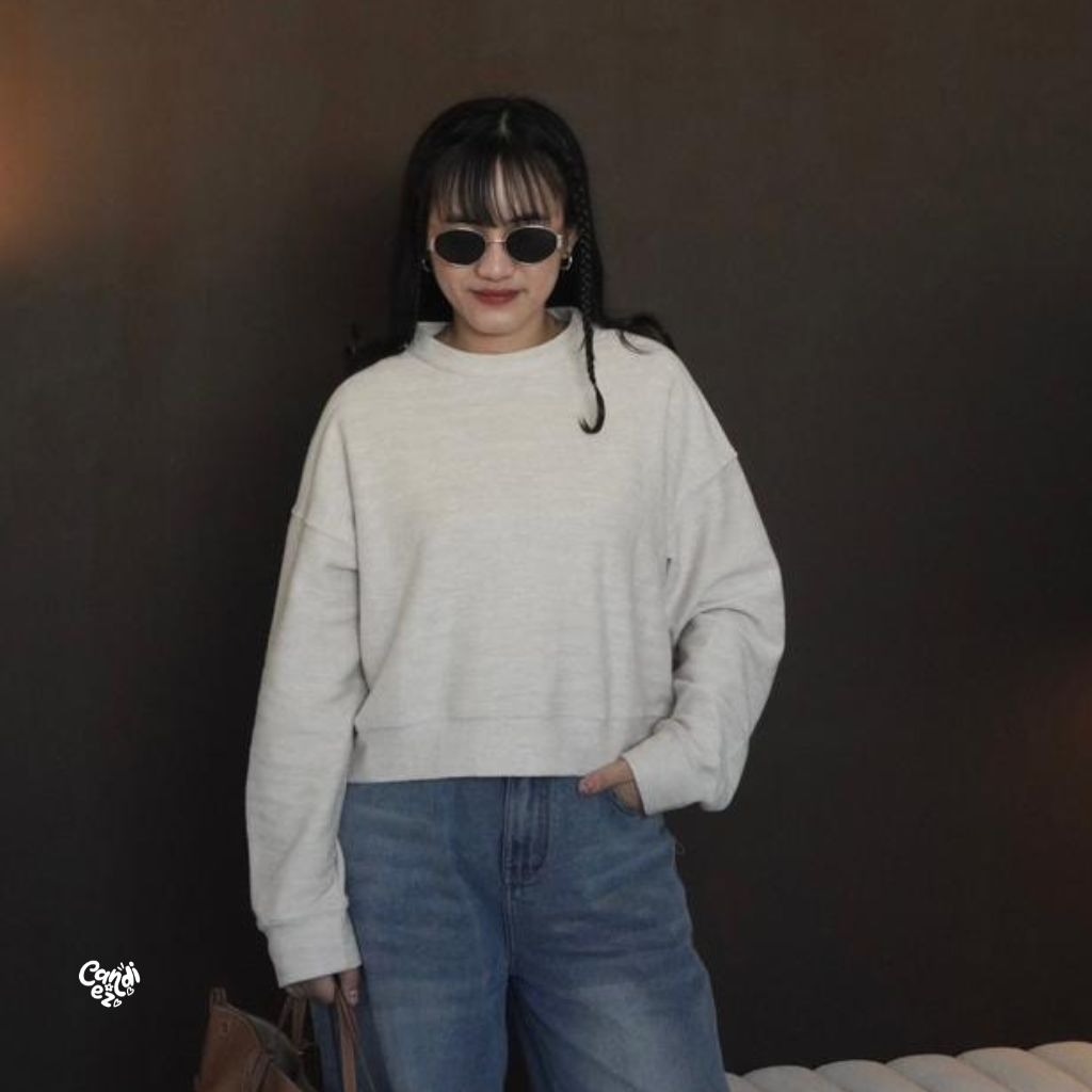 YOONA Oversized Sweater Crop | Special Cream