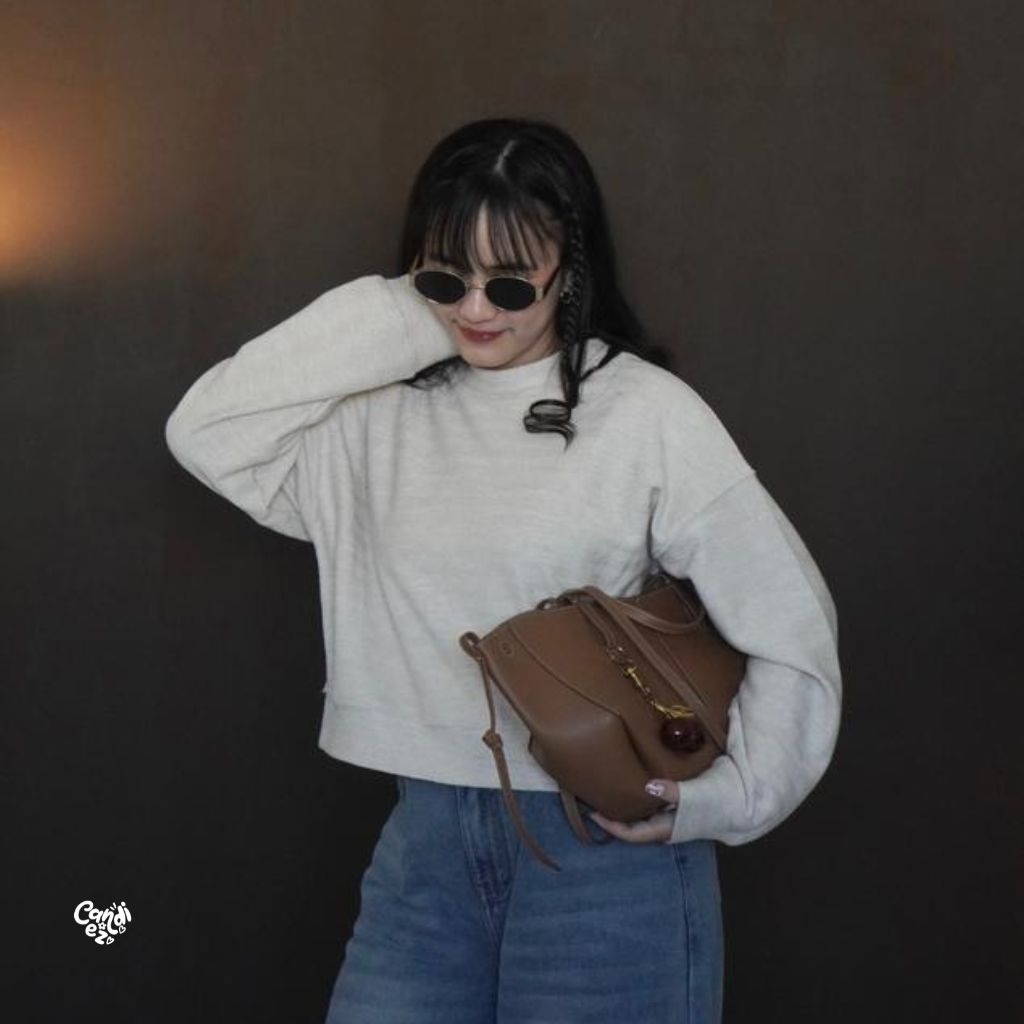 YOONA Oversized Sweater Crop | Special Cream