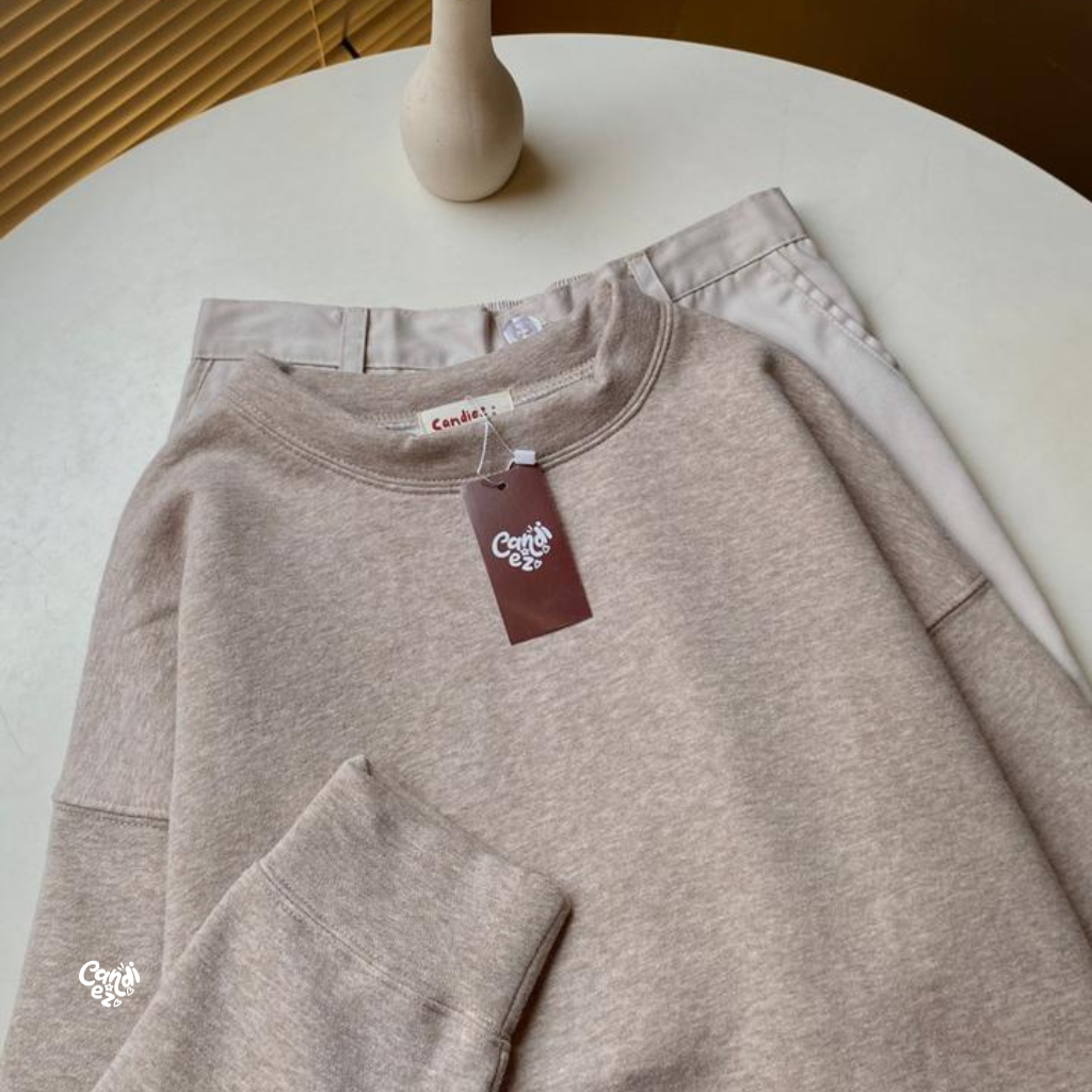 YOONA Oversized Sweater Crop | Cookie