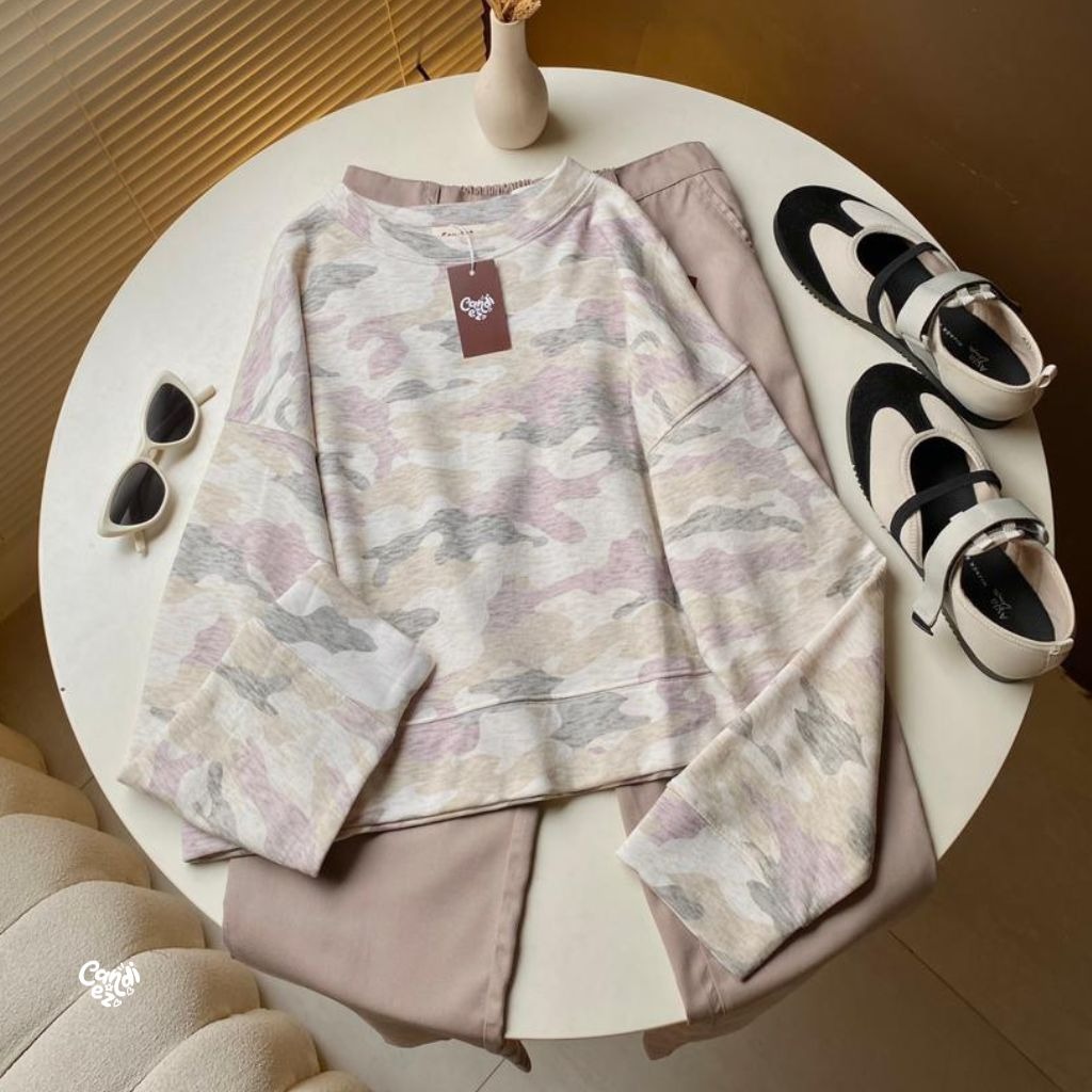 YOONA Oversized Sweater Crop | Milky Grape