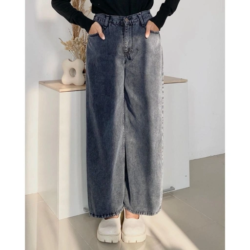 Image of [DEFECT MINOR] NARA Highwaist Cullote Jeans