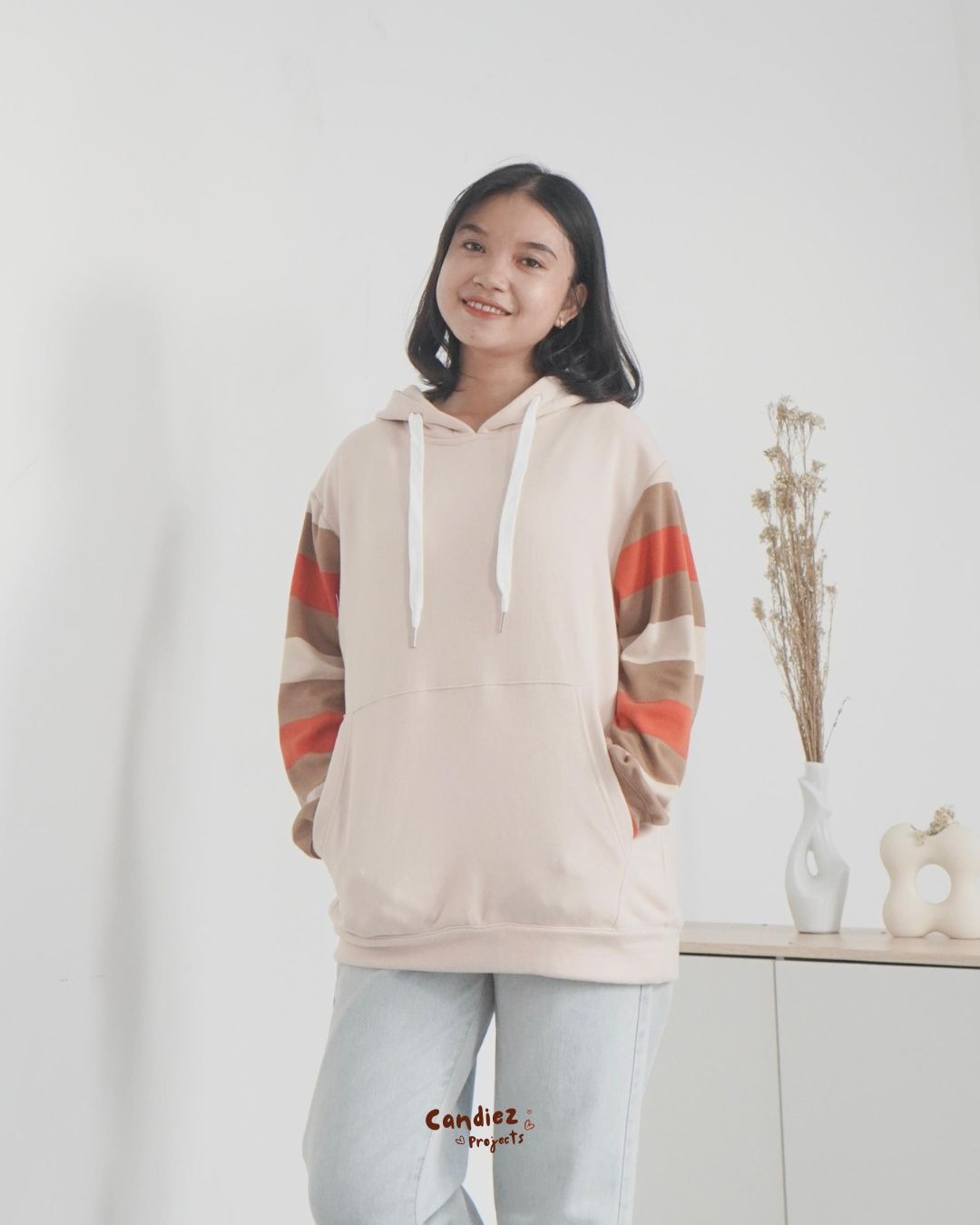 GHEA Oversized Hoodie | Combine Cream Bata