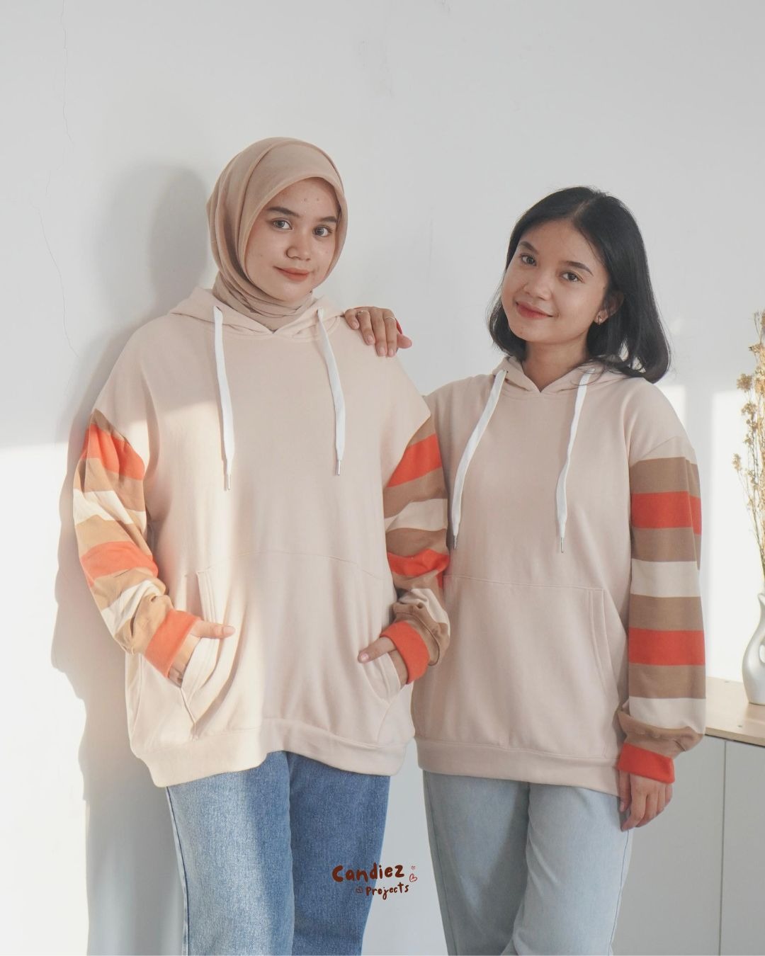 GHEA Oversized Hoodie | Combine Cream Bata
