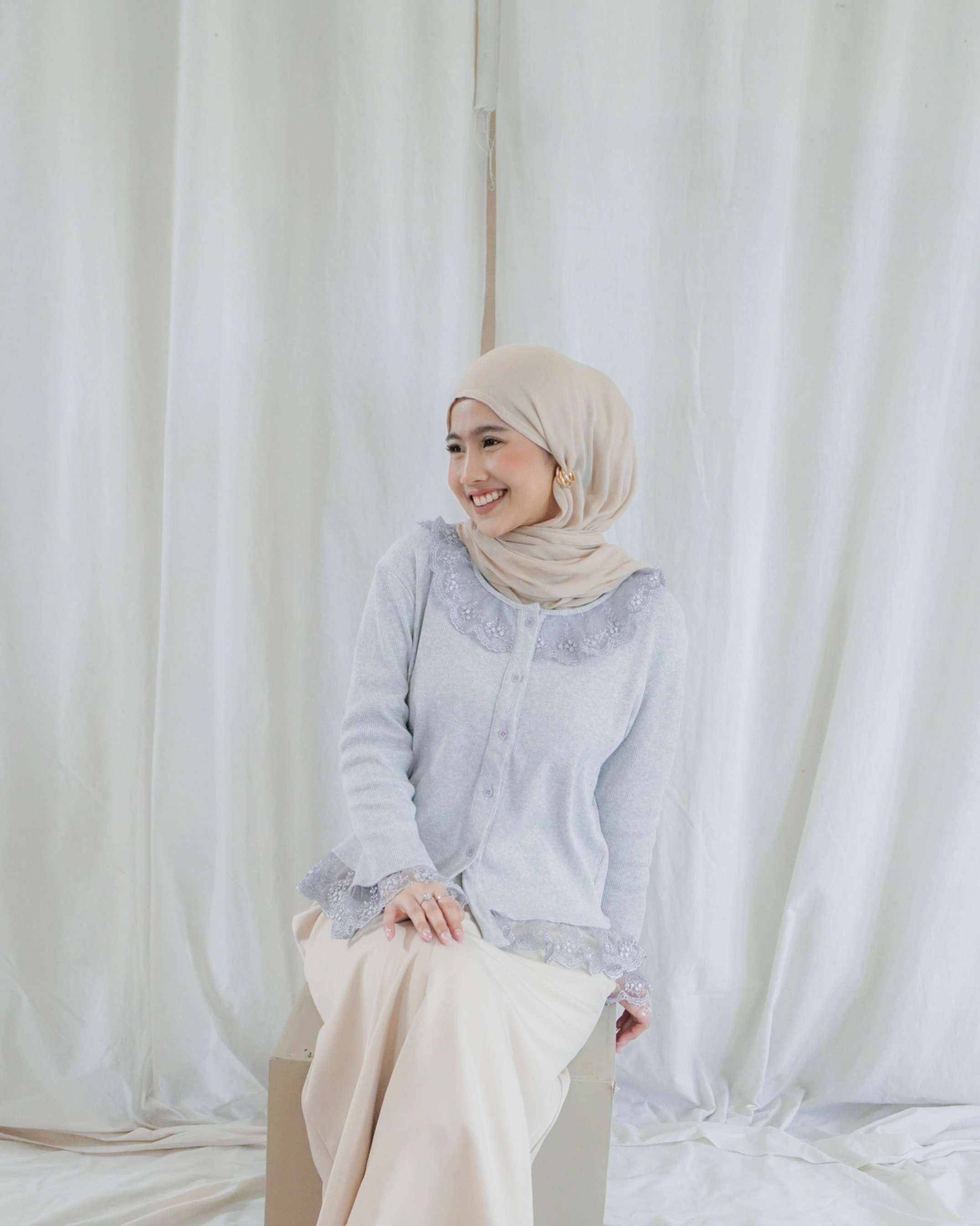NAMA Lace Knit Top | Light Grey | CANDIEZ ID x nabilamnddd