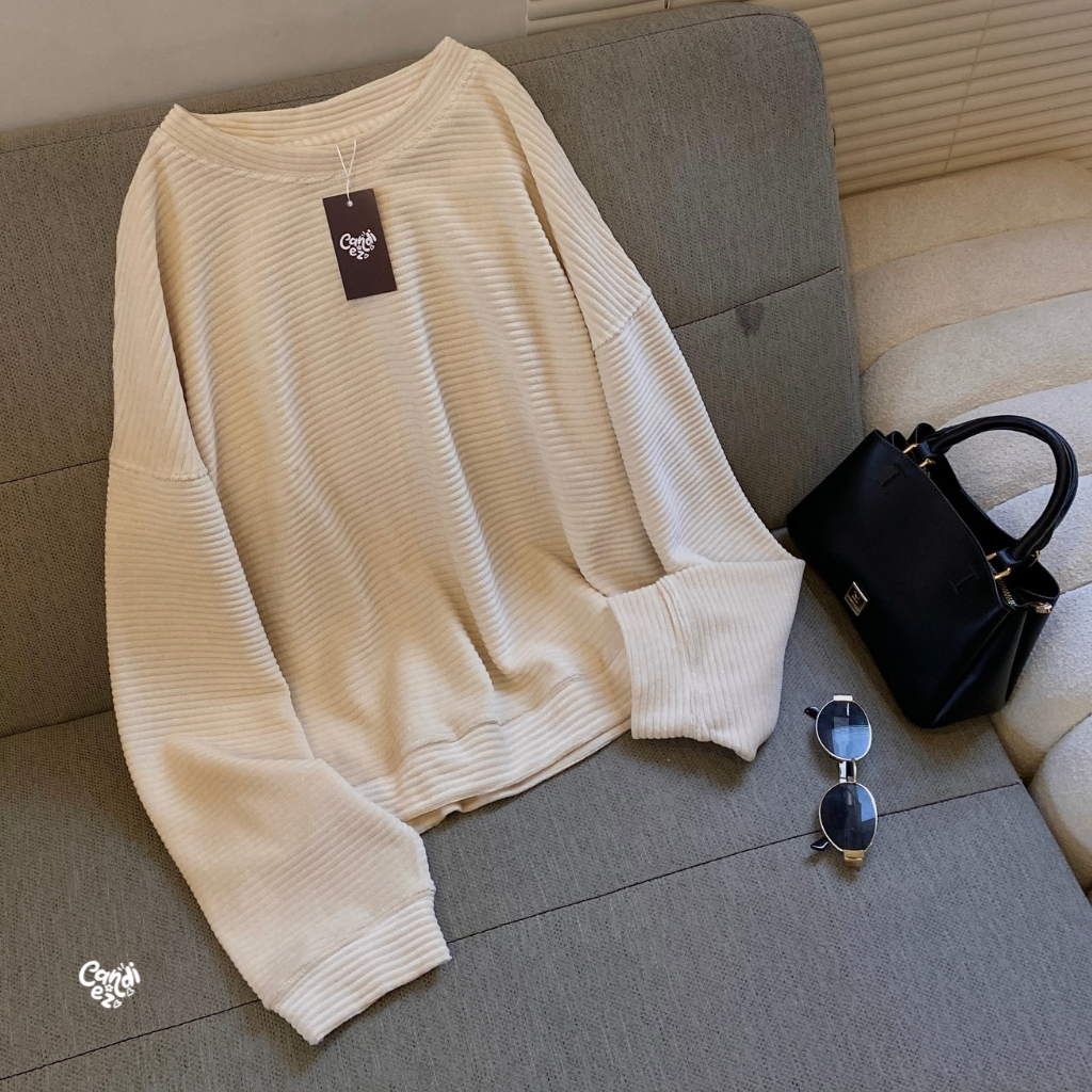 JIHOO Super Oversized Sweater | Cream Texture