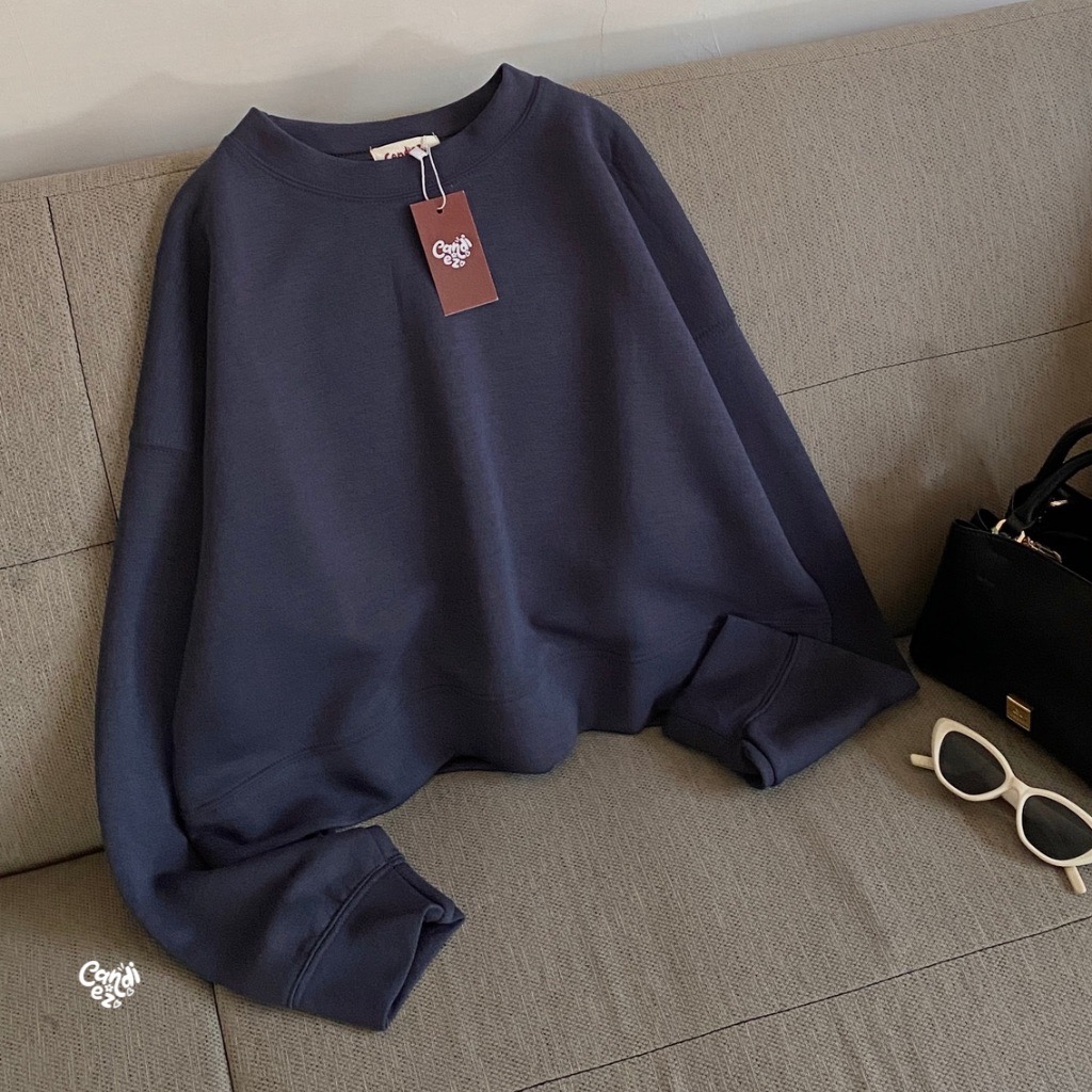 YOONA Oversized Sweater Crop | Deep Navy