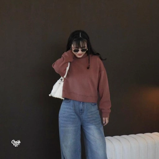 Image of YOONA Oversized Sweater Crop | Mahogany