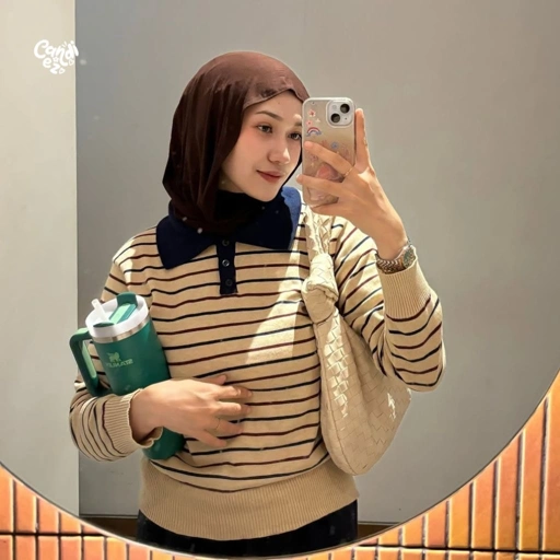 Image of MAUDY Polo Sweatshirt Knit | Oat