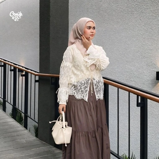 Image of FLO Premium Lace Coquette | Creme