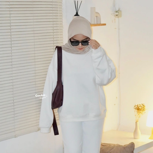 Image of JIHOO Super Oversized Sweater | White