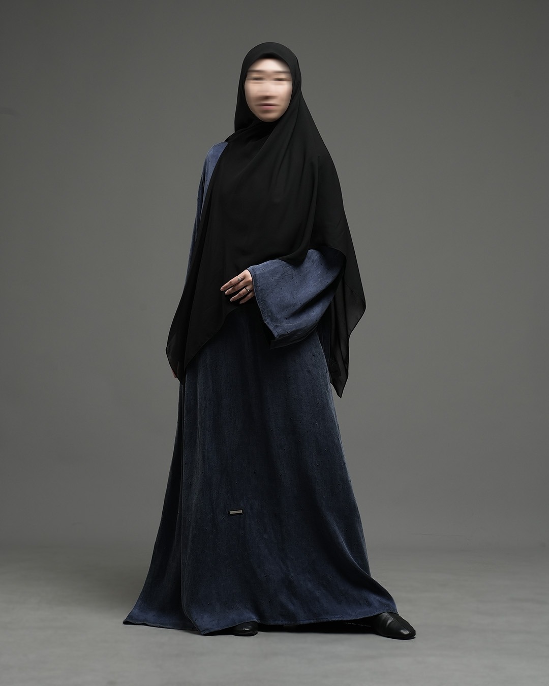 La Lustre Frosty Black Pearl Abaya