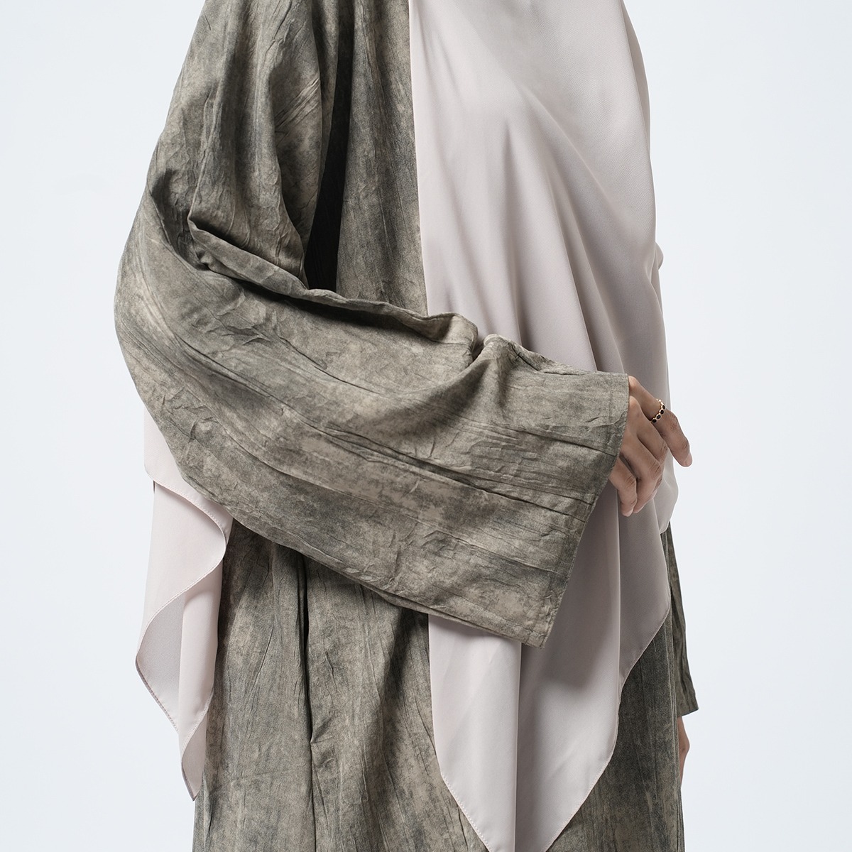 Bezza Abaya
