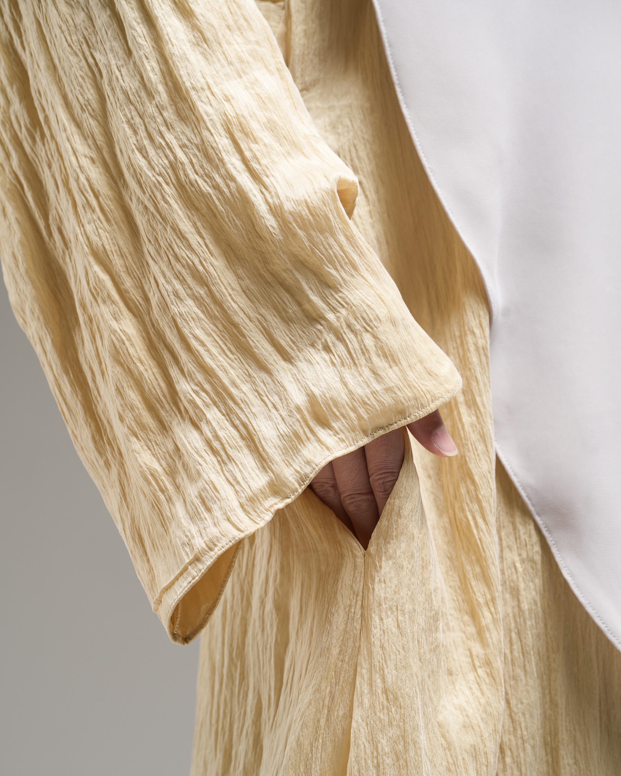 Nuvel Ecrase Outer