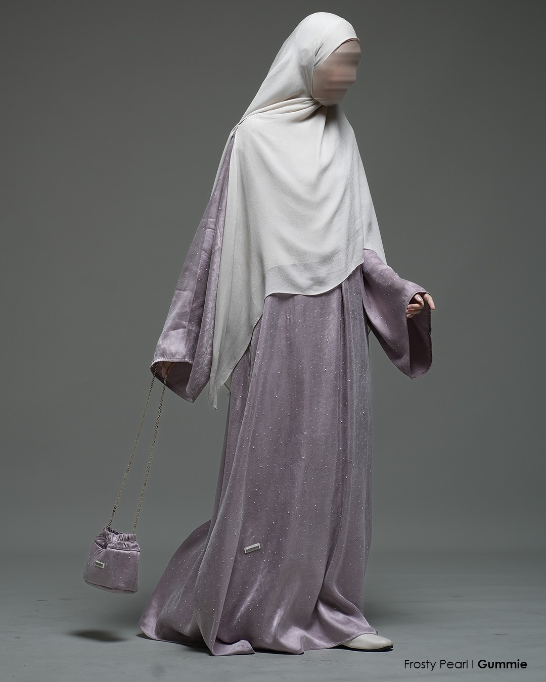 La lustre Frosty Pearl Abaya