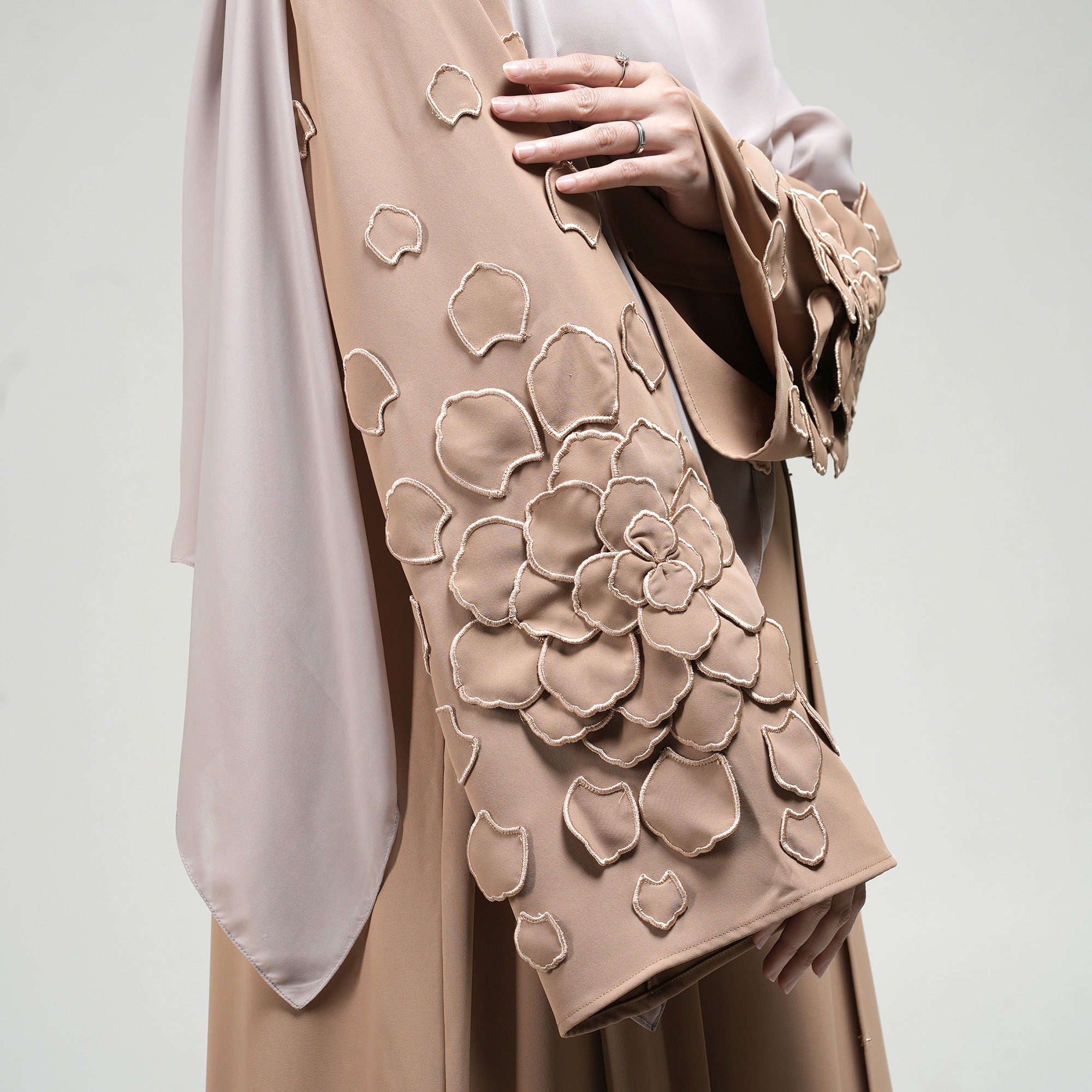 Belle Abaya