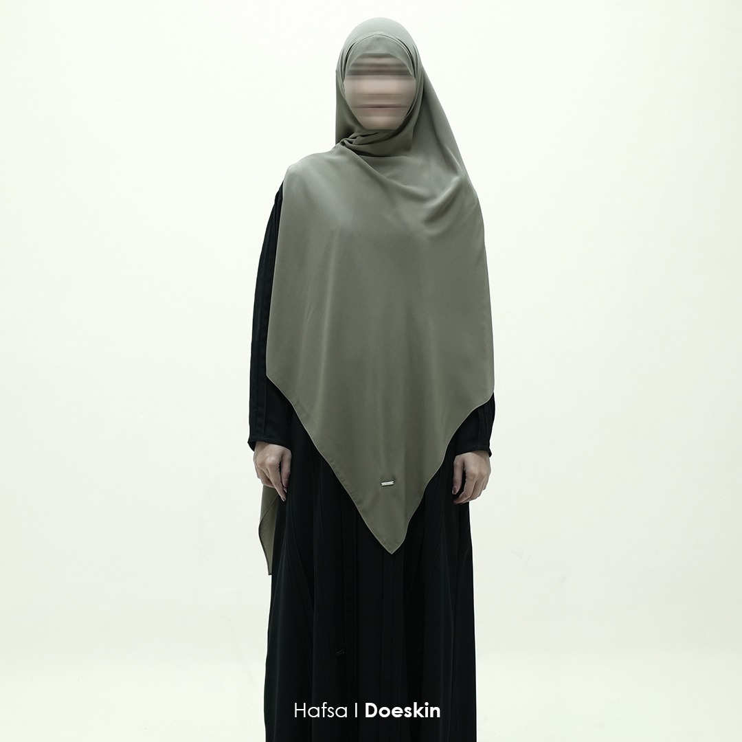 Hafsa Off Shoulder