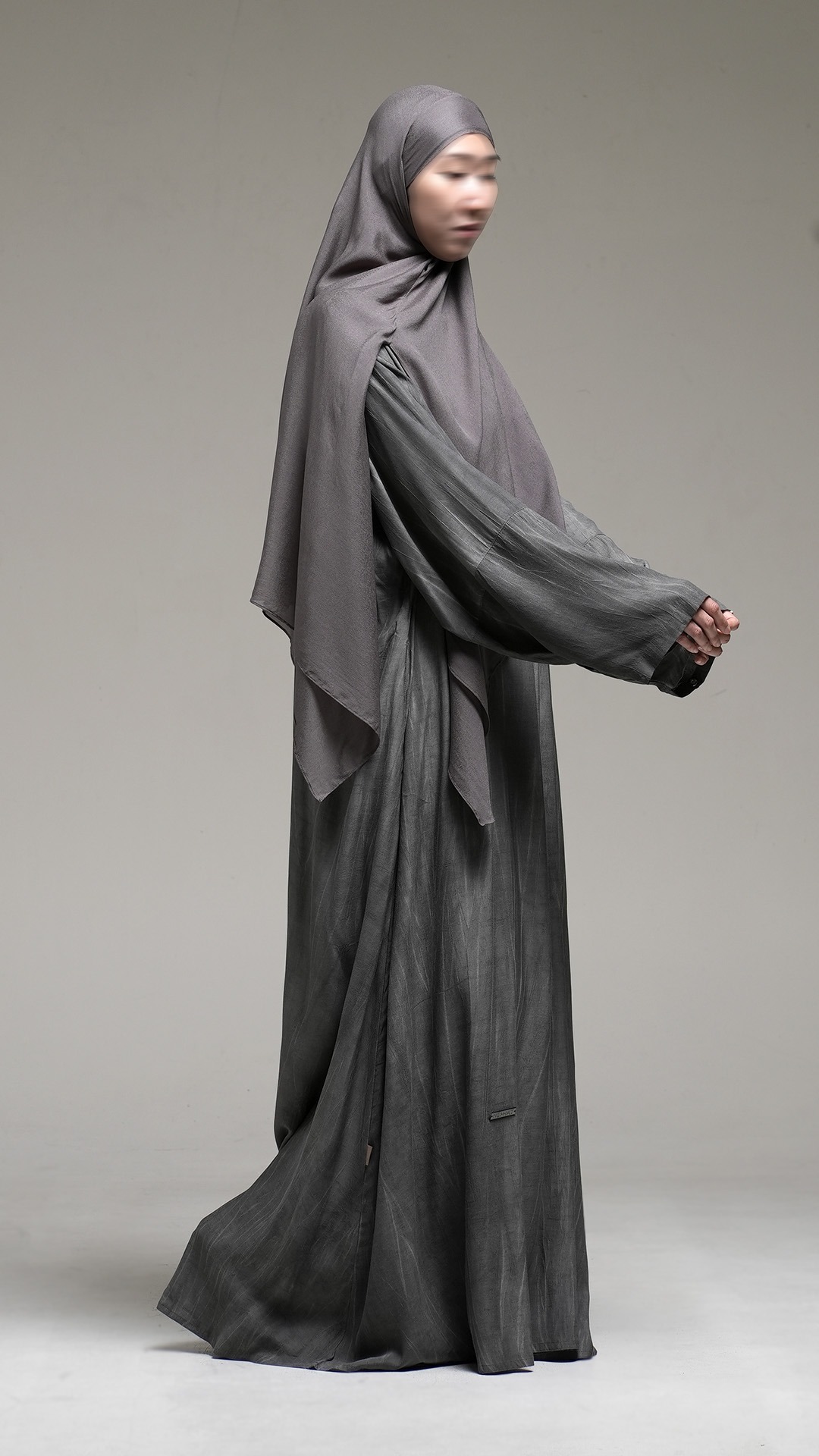 Nuvel Lune Abaya