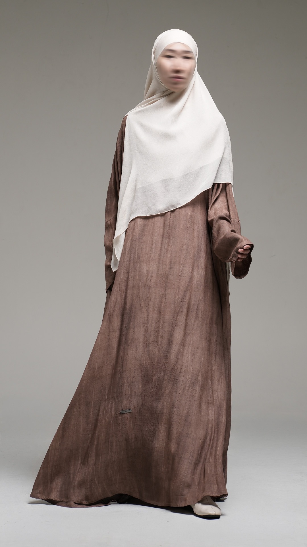 Nuvel Lune Abaya