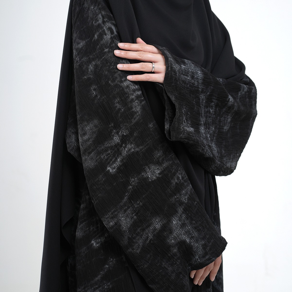 Nidza Marble Abaya
