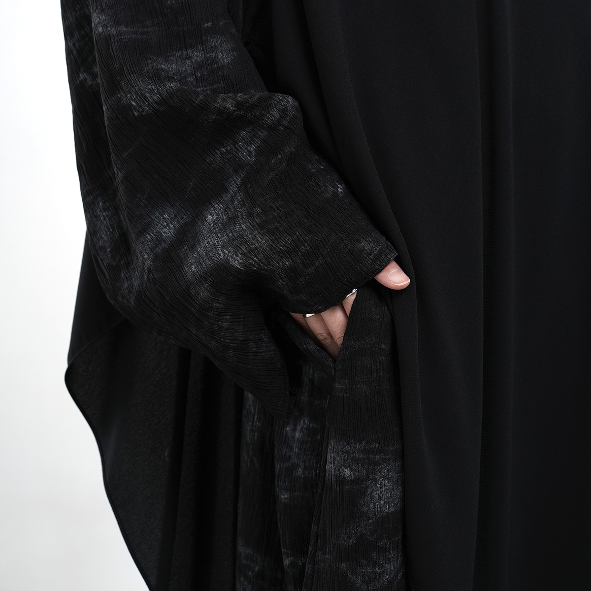 Nidza Marble Abaya