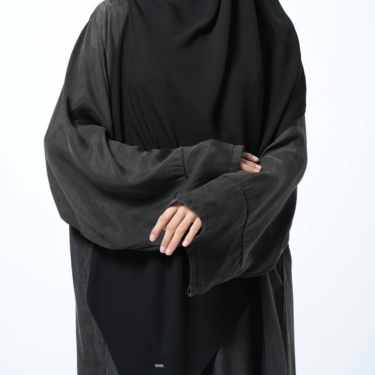 Nuvel Flow Abaya