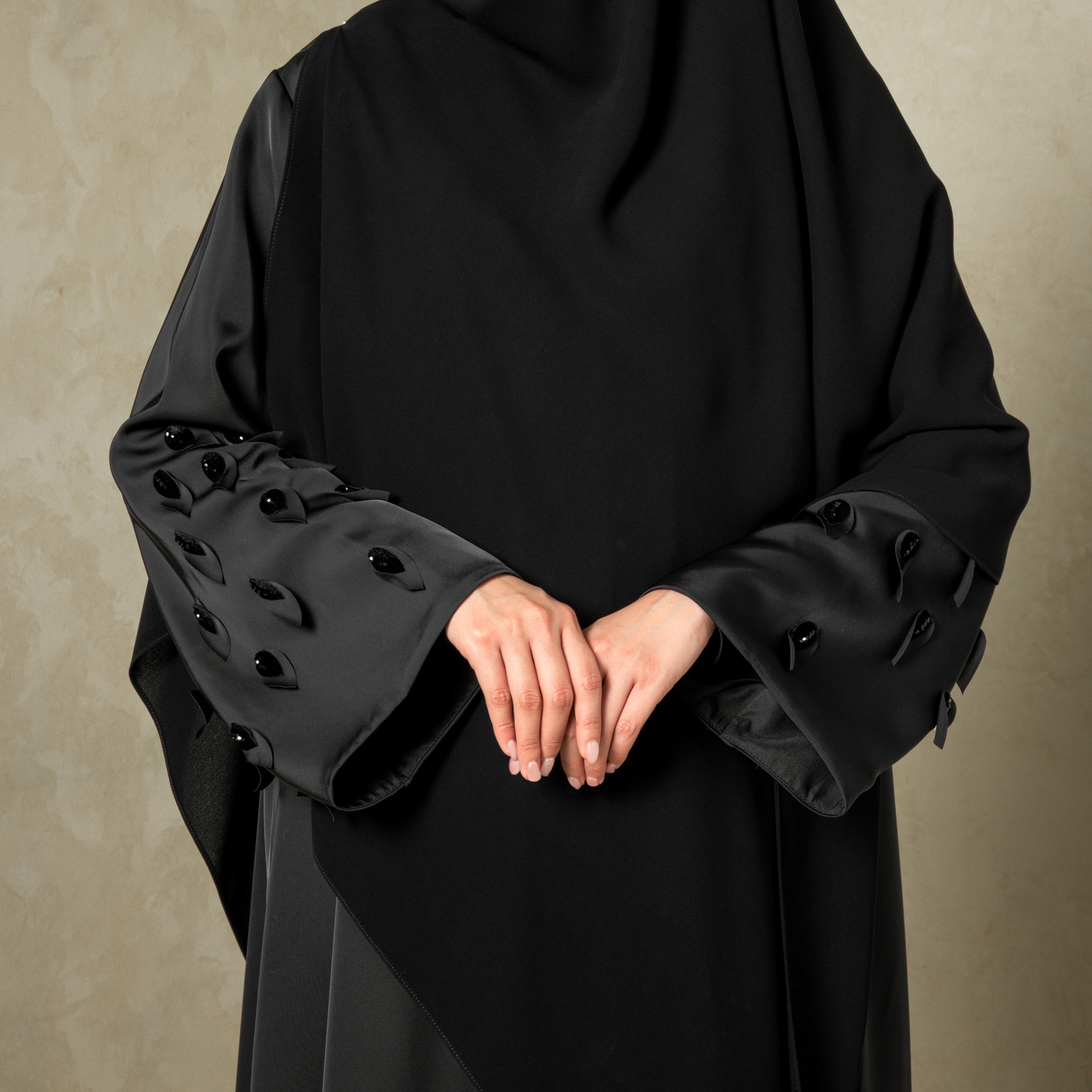 Hadley Abaya