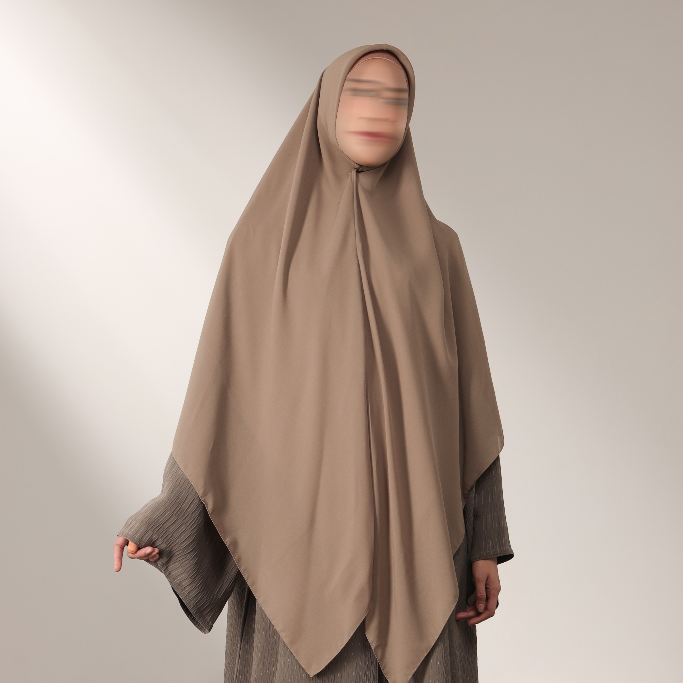 Nehhat Rafah Slip On