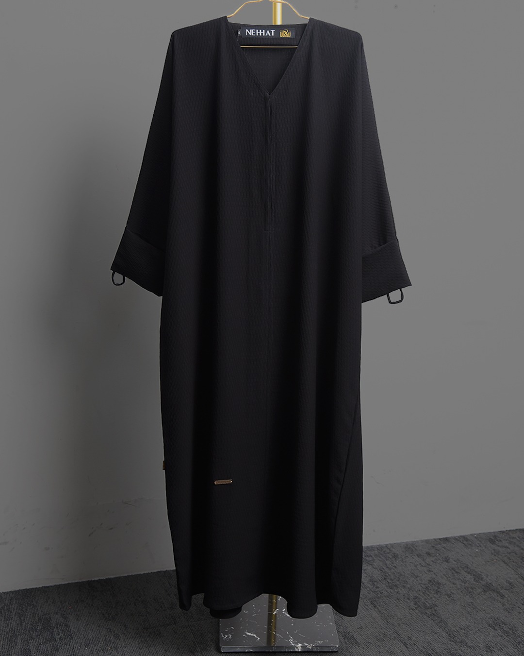 Nehhat All Black Abaya