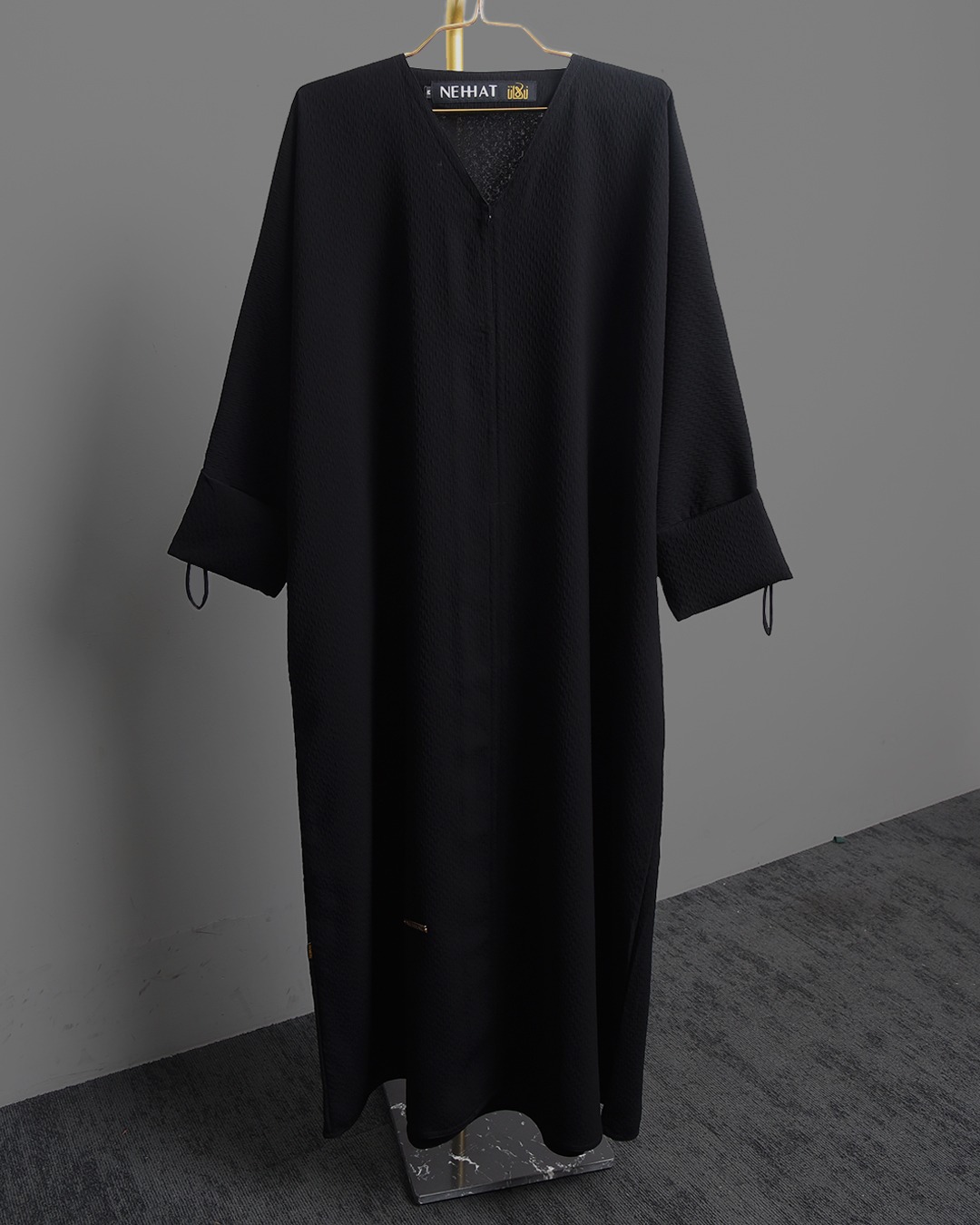 Nehhat All Black Abaya