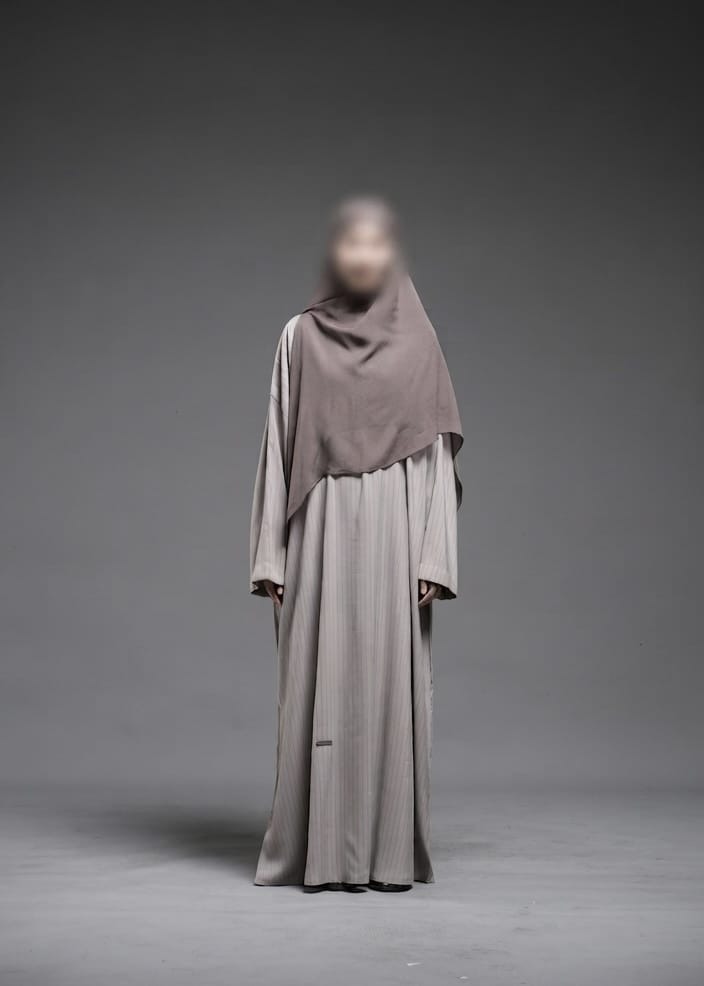 Qalours Abaya