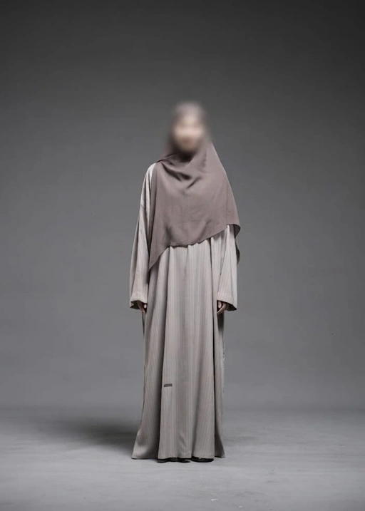 Qalours Abaya