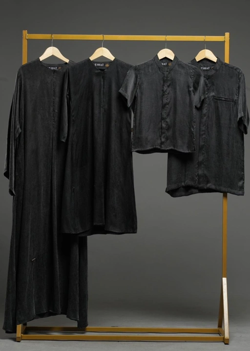 Image of Frosty Black Pearl Family Set*