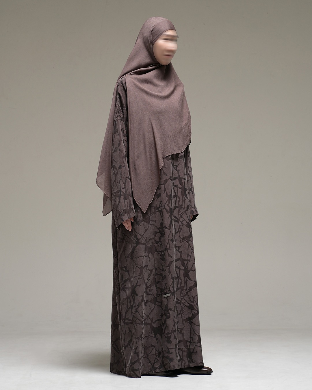 Nuvel Fern Abaya