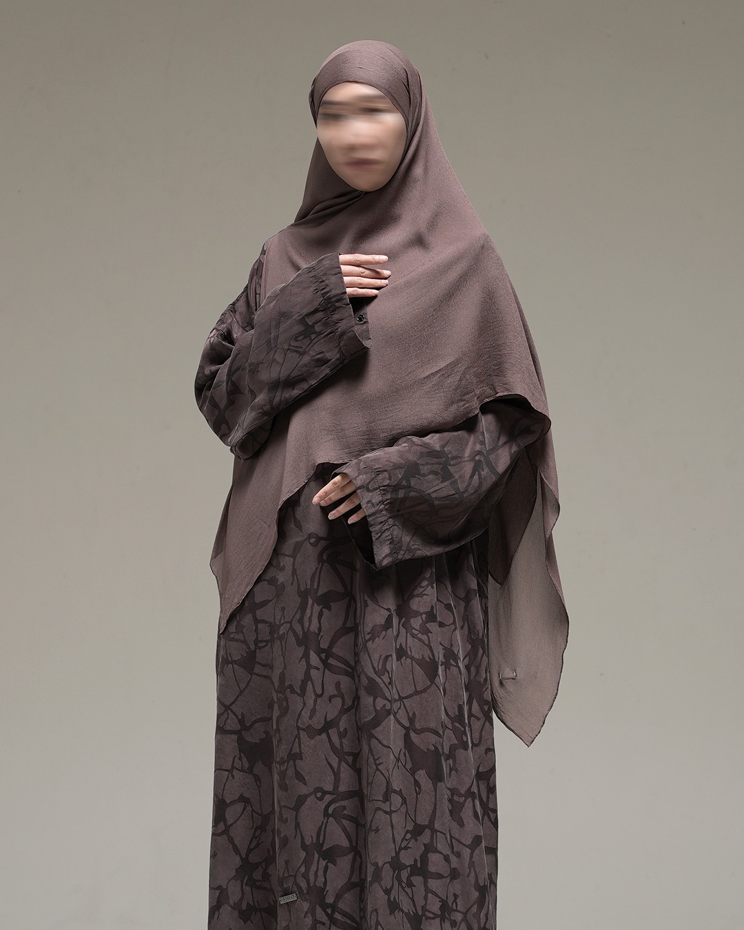 Nuvel Fern Abaya
