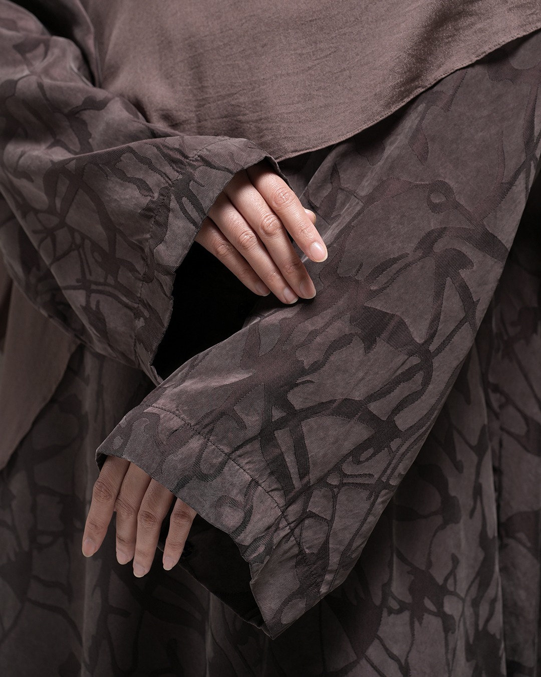 Nuvel Fern Abaya