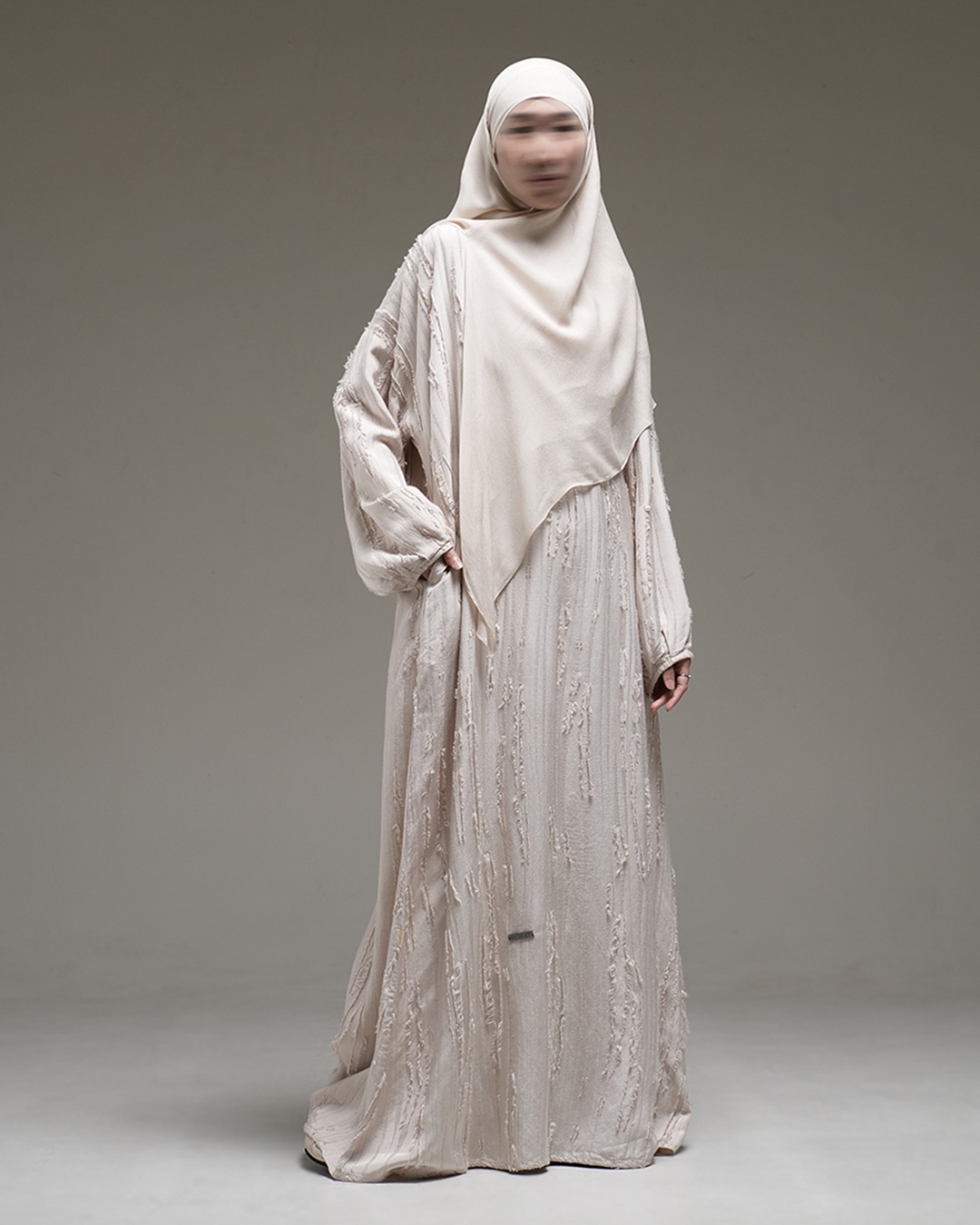 Nuvel Iris Abaya