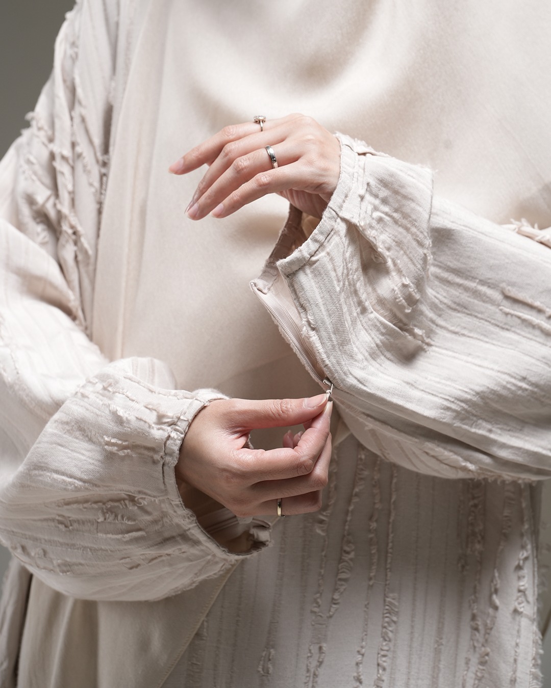 Nuvel Iris Abaya