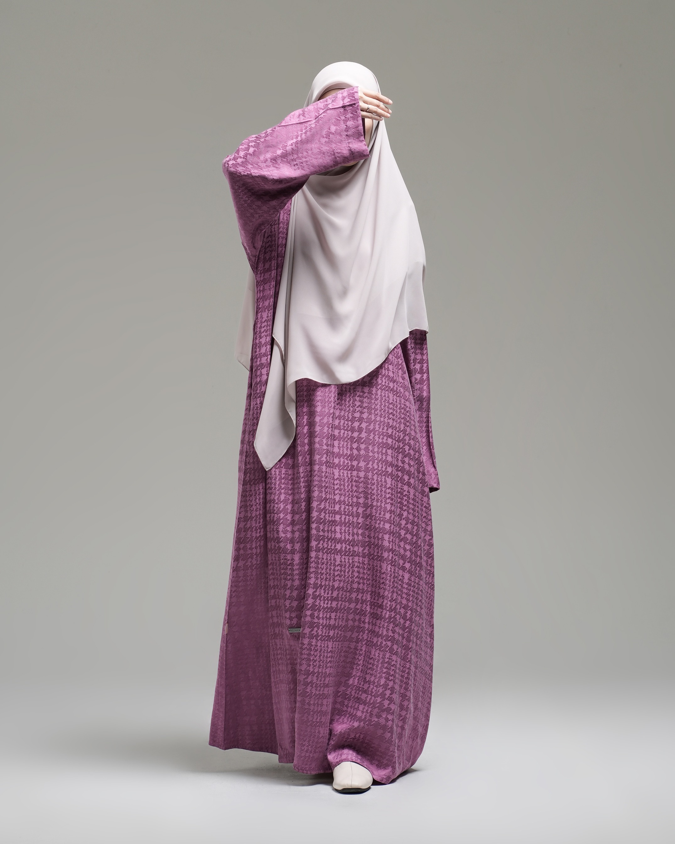 Nuvel Mono Edge Abaya