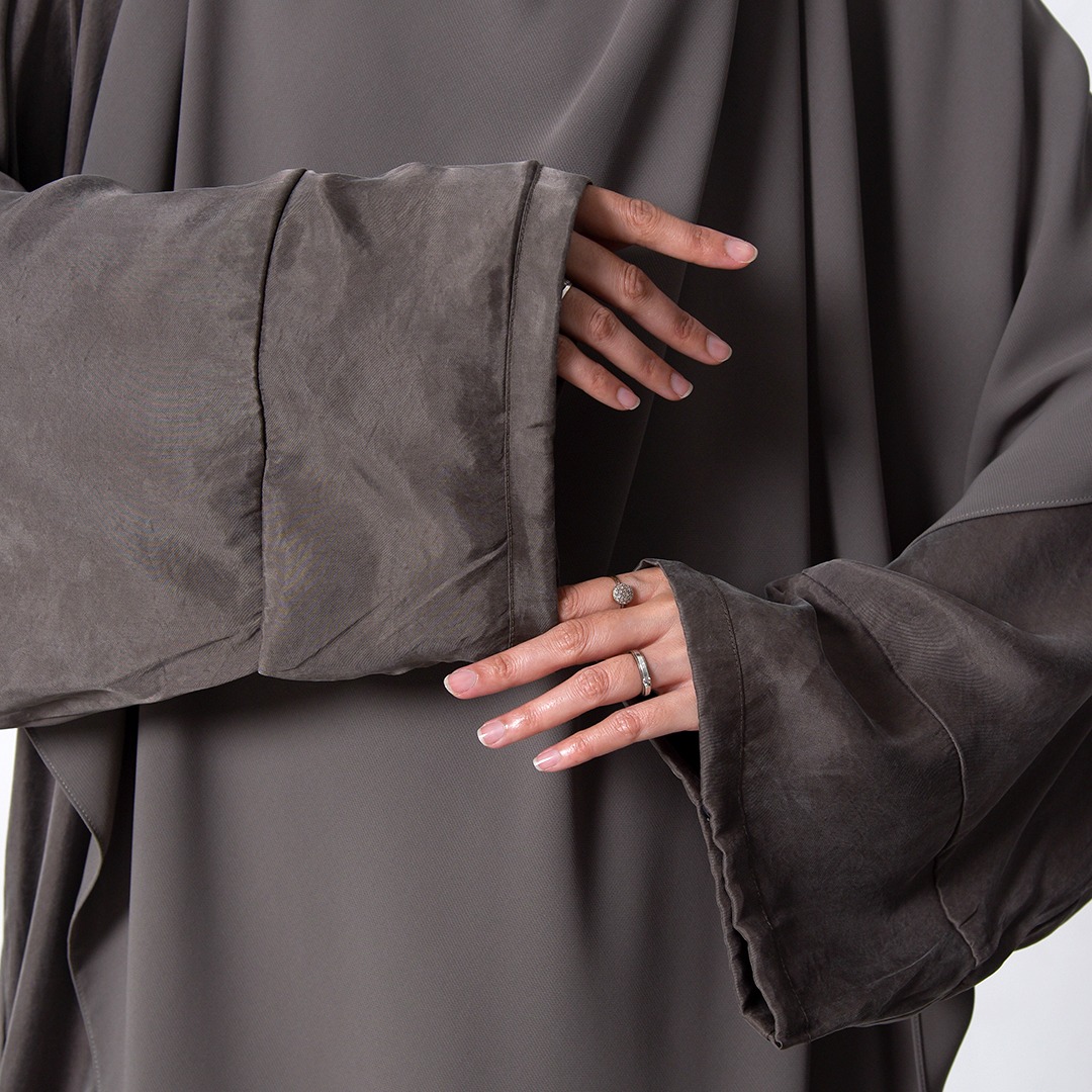 Nuvel Flow Abaya
