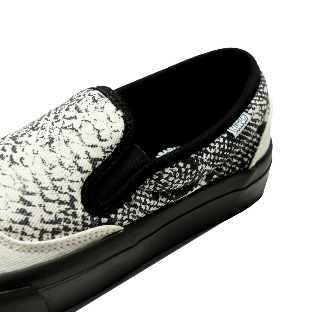NOOSA Venomous Black Liberta Slip On