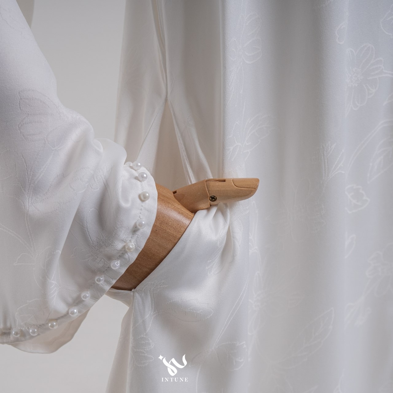 Intune Hijab Sofiya Gamis Rayon Abaya Umroh Haji Simple Elegan Dan Nyaman