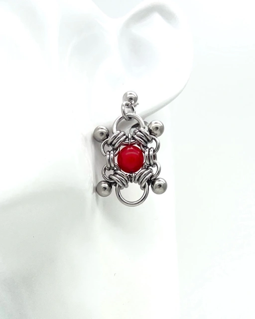 Image of CRUSH EARRING RED BEAD