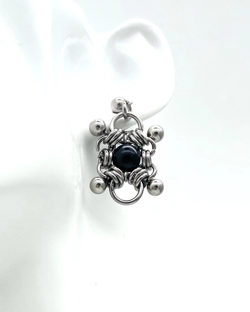 Image of CRUSH EARRING BLACK ONYX BEAD