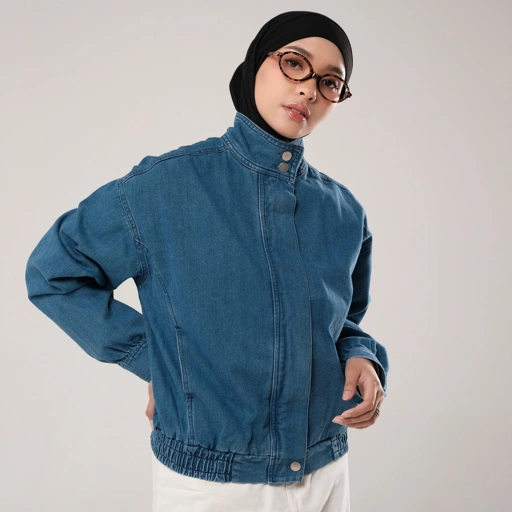 NHS.LOOKS - Cropped Denim Jacket
