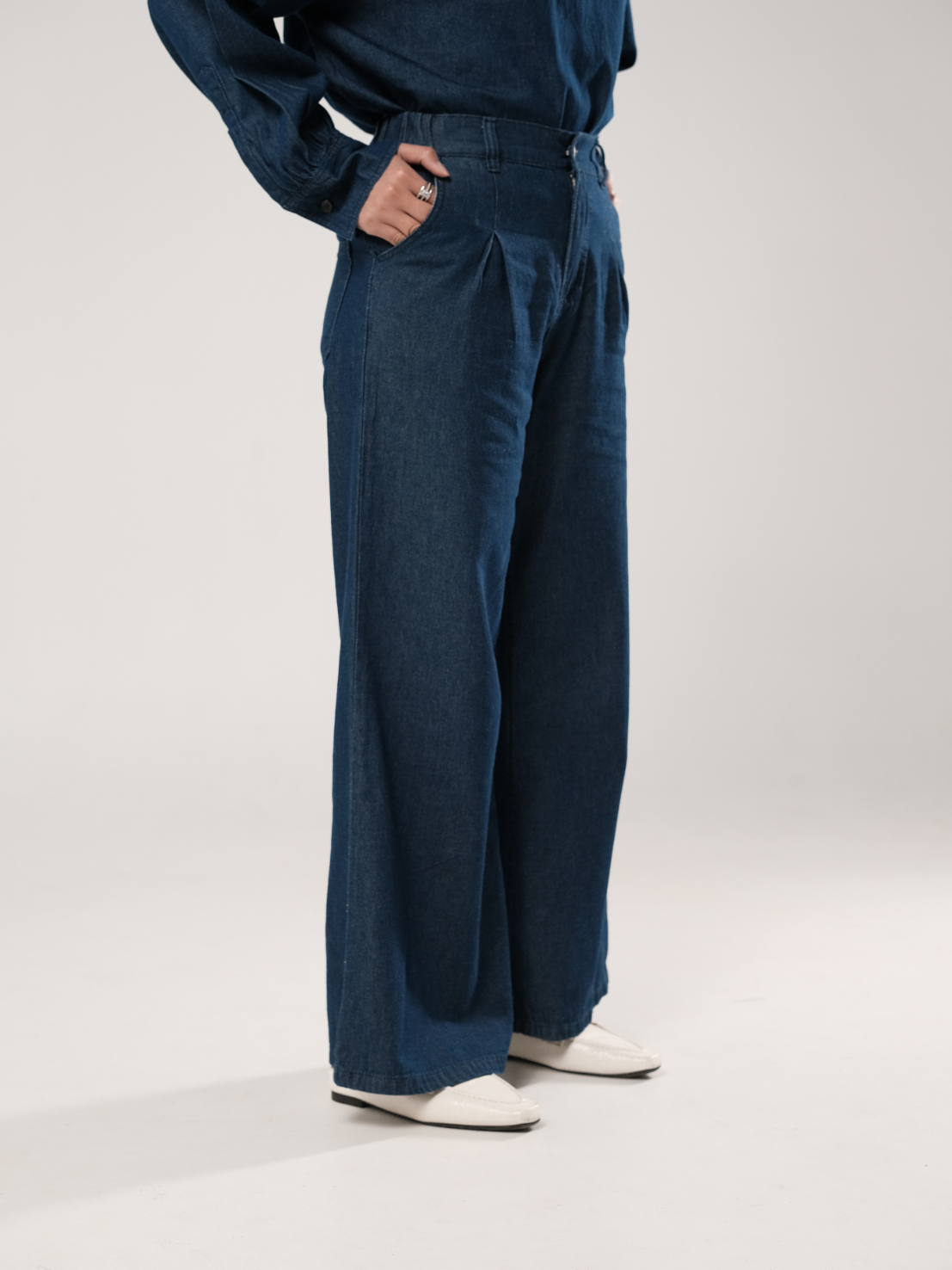 NHS.LOOKS - Ovia Denim Pants