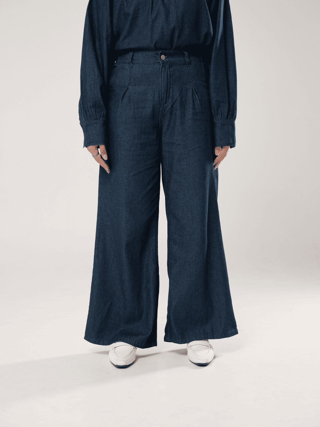 NHS.LOOKS - Ovia Denim Pants