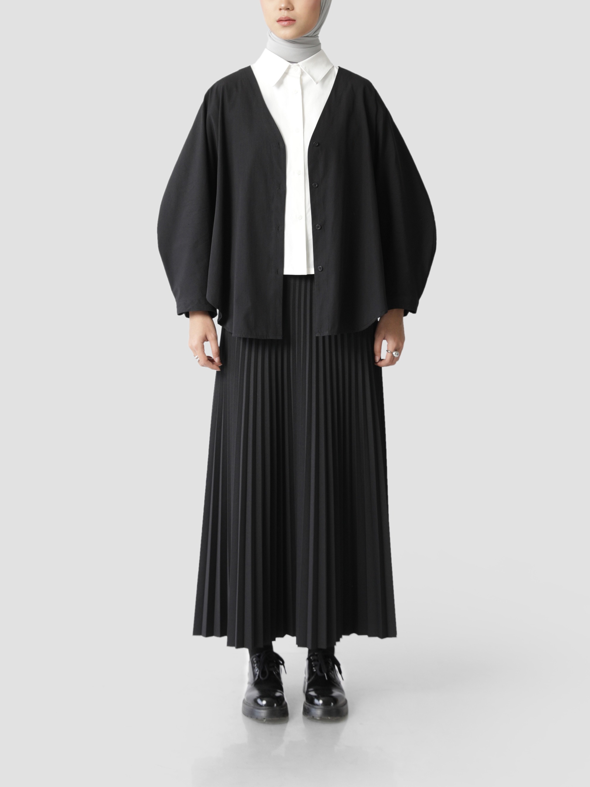 SALE Sabamodest Poplin V Shirt
