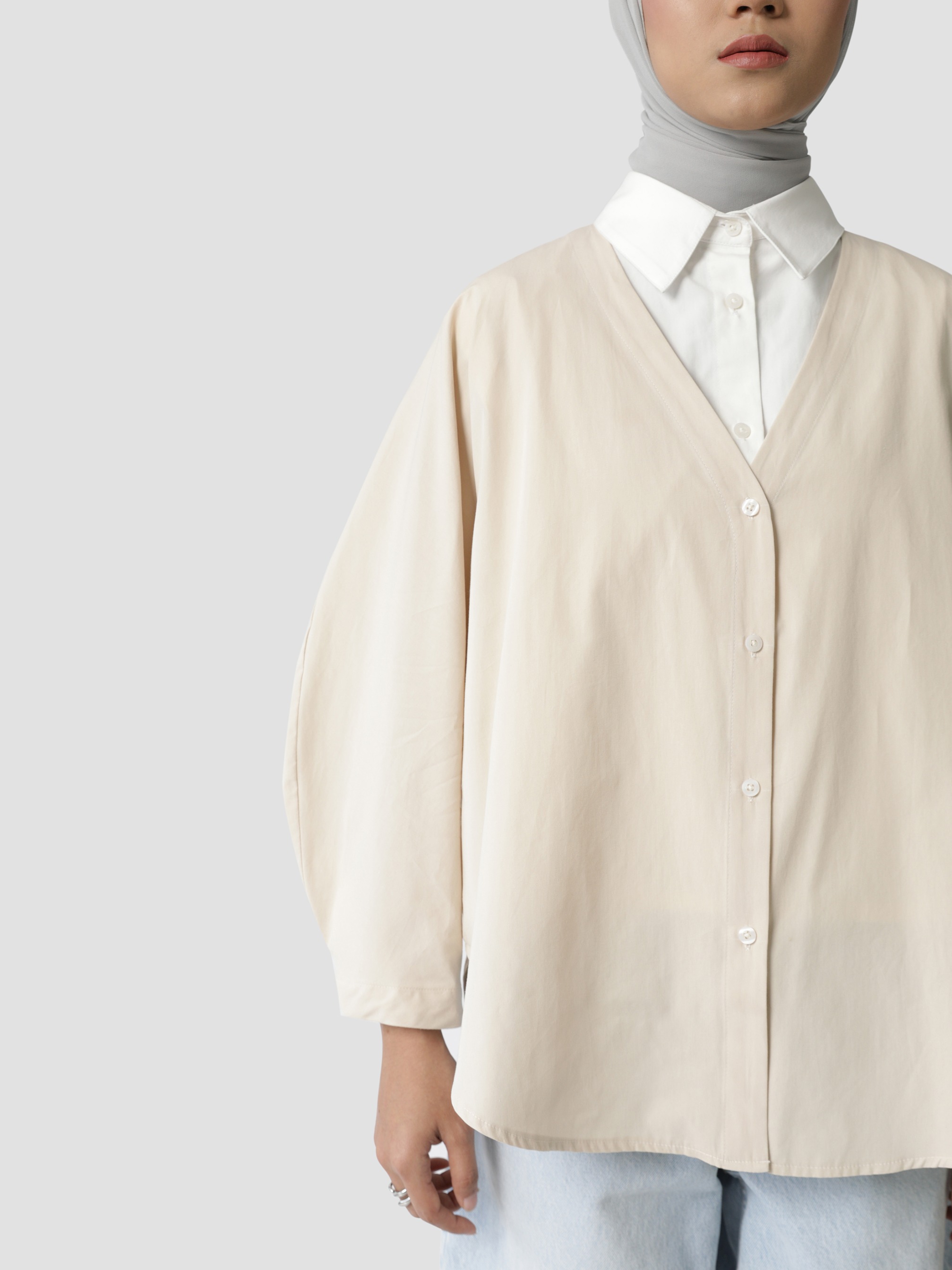 SALE Sabamodest Poplin V Shirt