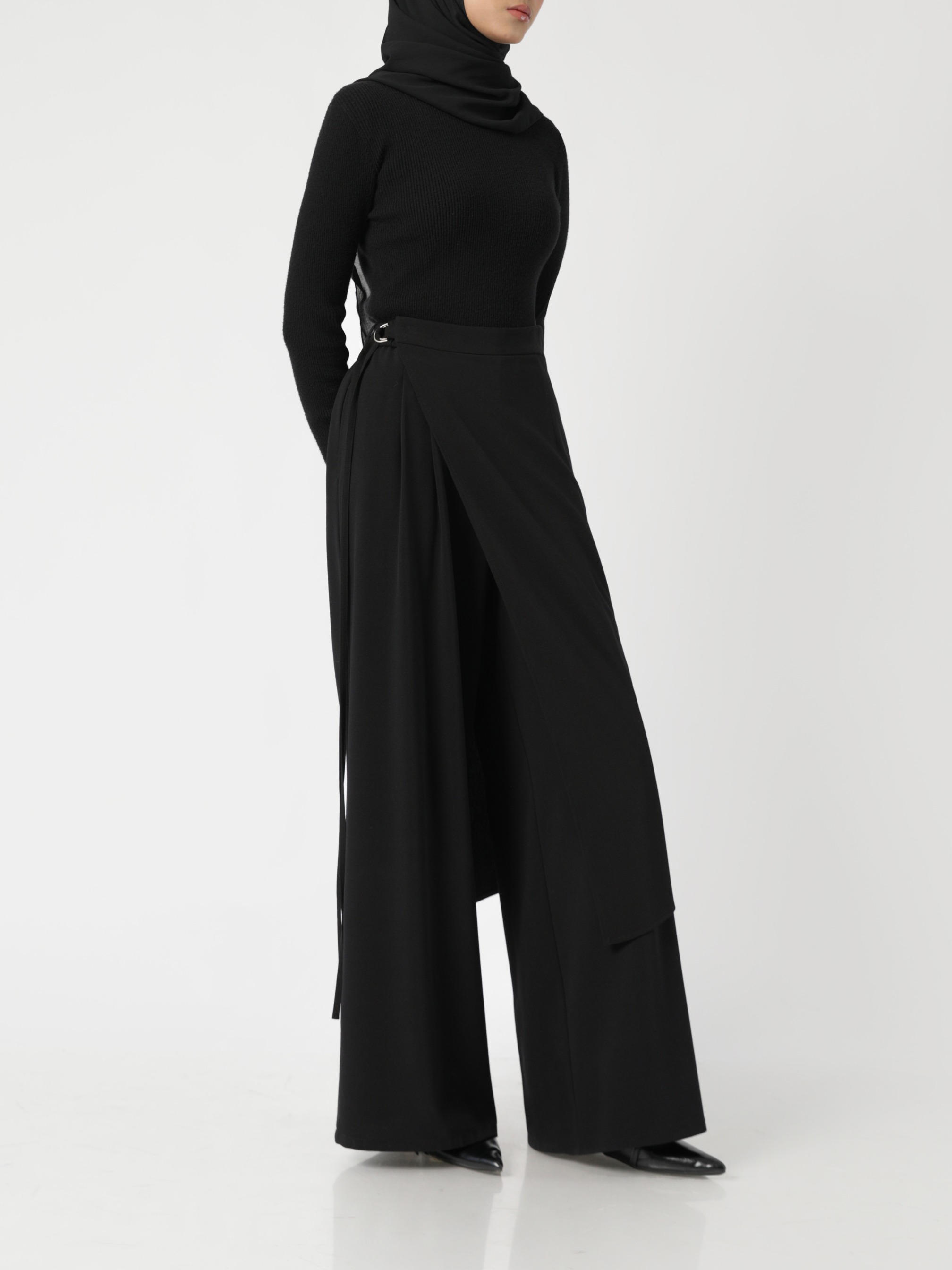 Sabamodest Pants with Apron Skirt