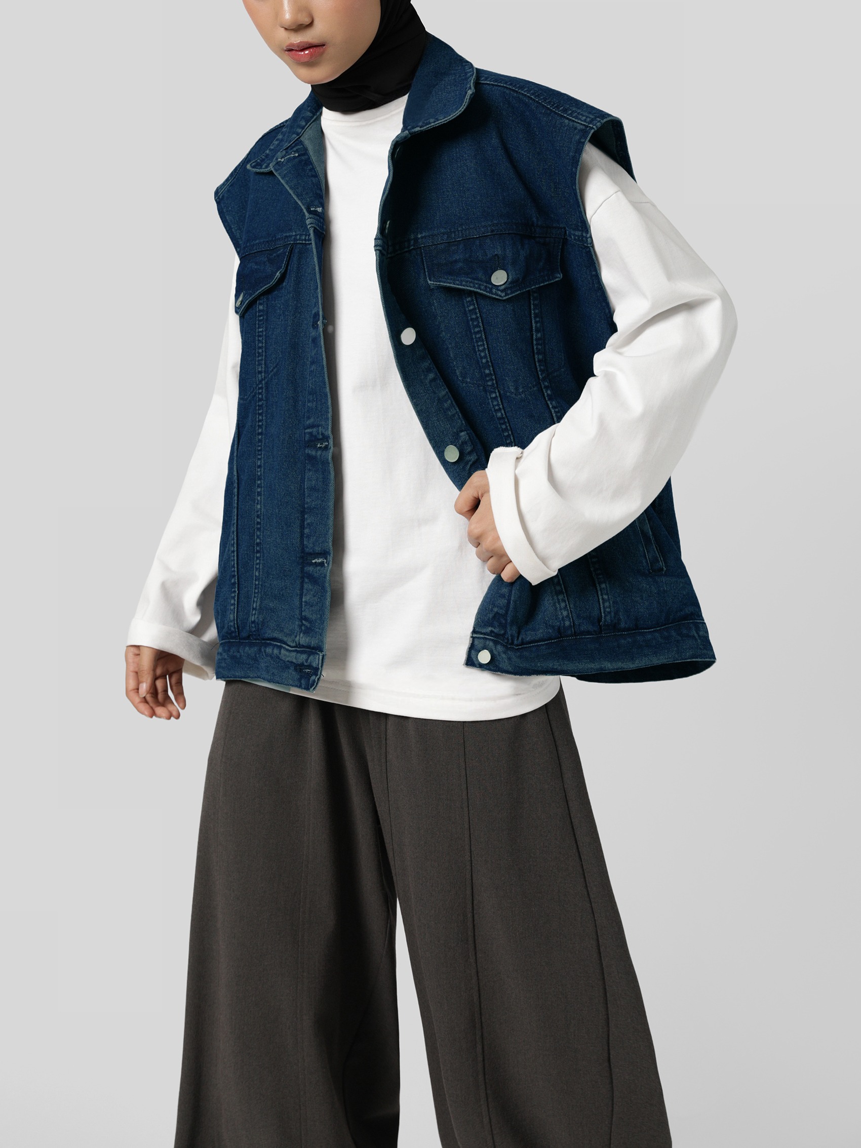 Sabamodest Sleeveless Denim Jacket